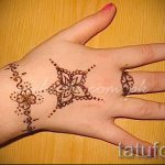 мехенди на руке для детей - фото временной тату хной 5288 tatufoto.ru