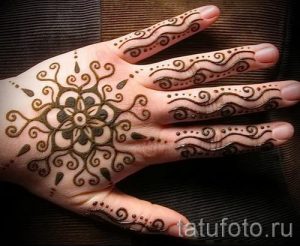 мехенди на руке для детей - фото временной тату хной 7290 tatufoto.ru