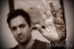 мехенди на руке для мужчин - фото временной тату хной 2301 tatufoto.ru