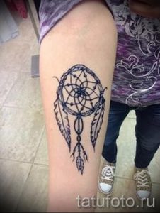 мехенди на руке ловец снов - фото временной тату хной 9355 tatufoto.ru