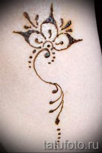 мехенди на руке маленькие - фото временной тату хной 10376 tatufoto.ru