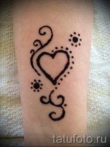 мехенди на руке маленькие - фото временной тату хной 8374 tatufoto.ru