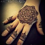 мехенди на руке мандала - фото временной тату хной 3379 tatufoto.ru