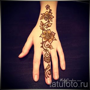 мехенди на руке рисунок - фото временной тату хной 2414 tatufoto.ru