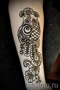мехенди на руке сова - фото временной тату хной 3421 tatufoto.ru