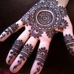 мехенди на руке черной хной - фото временной тату хной 3453 tatufoto.ru