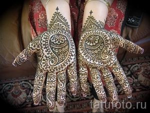 рисунки мехенди на руке - фото временной тату хной 11471 tatufoto.ru