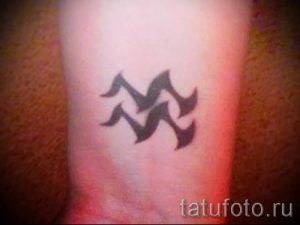 тату в виде водолея - фото - пример готовой татуировки от 01082016 3080 tatufoto.ru