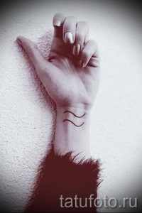 тату в виде водолея - фото - пример готовой татуировки от 01082016 4081 tatufoto.ru
