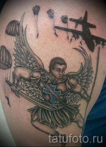 тату вдв на плече - фото пример татуировки 4196 tatufoto.ru