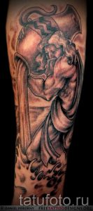 тату водолей для мужчин - фото - пример готовой татуировки от 01082016 1117 tatufoto.ru