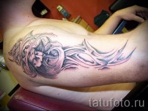 тату водолей на руке - фото - пример готовой татуировки от 01082016 1138 tatufoto.ru