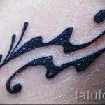 тату знак водолея фото - пример готовой татуировки от 01082016 3163 tatufoto.ru