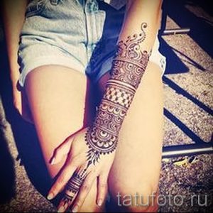 тату мехенди на руке - фото временной тату хной 2477 tatufoto.ru