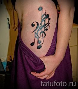 тату ноты и скрипичный ключ - фото готовой татуировки от 02082016 5107 tatufoto.ru