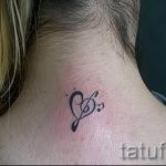 тату ноты на шее - фото готовой татуировки от 02082016 23194 tatufoto.ru