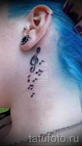 тату ноты на шее - фото готовой татуировки от 02082016 8179 tatufoto.ru