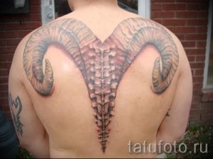 тату овен для мужчин - фото готовой татуировки от 02082016 3085 tatufoto.ru