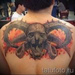 тату овна на спине - фото готовой татуировки от 02082016 4124 tatufoto.ru