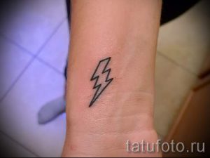фото - крутые маленькие тату - пример 7155 tatufoto.ru