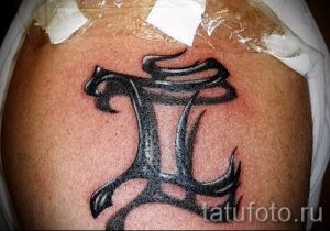 фото - тату близнецы на шее - вариант 3051 tatufoto.ru
