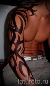фото - тату трайбл рукав - пример для статьи про значение 2066 tatufoto.ru