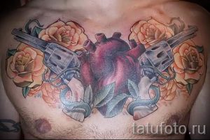 Tattoo-Pistole mit Rosen - ein Foto des fertigen Tätowierung 01092016 2061 tatufoto.ru