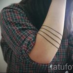einfache Tattoo von Linien - ein Foto des fertigen Tätowierung 02092016 1025 tatufoto.ru