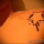 einfache Tätowierung auf der Schulter - ein Foto des fertigen Tätowierung 02092016 1015 tatufoto.ru