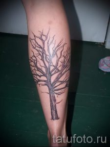 einfache Tätowierung auf seinem Bein - ein Foto des fertigen Tätowierung 02092016 1017 tatufoto.ru