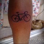 einfache Tätowierung auf seinem Kalb - ein Foto des fertigen Tätowierung 02092016 1018 tatufoto.ru