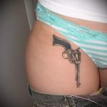pistolet de tatouage sur sa jambe - une photo du tatouage fini 01092016 1020 tatufoto.ru
