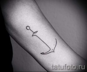 simple, tatouage noir et blanc - photo du tatouage fini 02092016 1102 tatufoto.ru