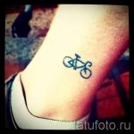 small and simple tattoo on his leg - a photo of the finished tattoo 02092016 1120 tatufoto.ru