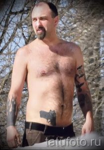 tatouage sous la forme d'un pistolet - une photo du tatouage fini 01092016 1035 tatufoto.ru