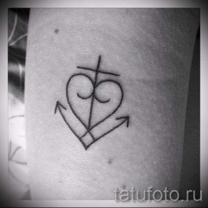 très simple tatouage - une photo du tatouage fini 02092016 1125 tatufoto.ru