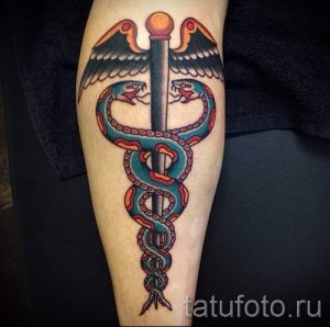 Тату Кадуцей фото - тату для привлечения денег и удачи фото 1179 tatufoto.ru
