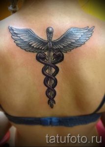 Тату Кадуцей фото - тату символ удачи и богатства фото 1196 tatufoto.ru
