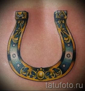 Тату Подкова фото - тату на удачу богатство и счастье фото 2223 tatufoto.ru