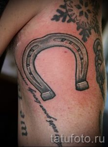 Тату Подкова фото - тату на удачу в спорте 7265 tatufoto.ru