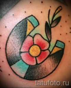 Тату Подкова фото - тату на удачу картинки 2276 tatufoto.ru