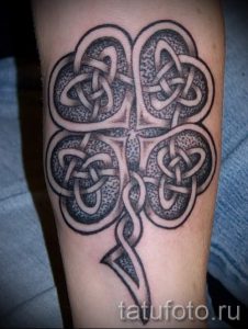 Тату Четырехлистный клевер фото - рисунок тату приносящий удачу 6398 tatufoto.ru