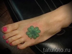 Тату Четырехлистный клевер фото - тату привлекающие удачу фото 3429 tatufoto.ru