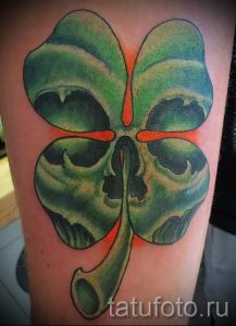 Тату Четырехлистный клевер фото - тату руна удачи 1435 tatufoto.ru