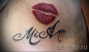 primer-tatuirovki-poceluj-ili-guby-foto-030-tatufoto-ru
