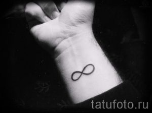 простые тату бесконечность - фото готовой татуировки 02092016 2181 tatufoto.ru