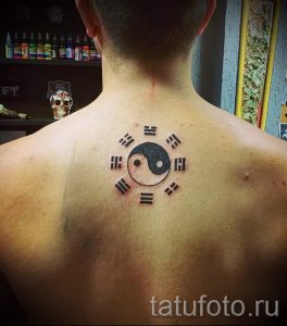 простые тату иероглифы - фото готовой татуировки 02092016 5232 tatufoto.ru