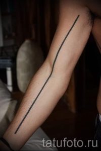простые тату из линий - фото готовой татуировки 02092016 4236 tatufoto.ru