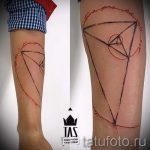 простые тату из линий - фото готовой татуировки 02092016 6238 tatufoto.ru