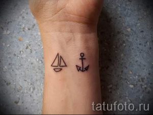 простые тату на запястье - фото готовой татуировки 02092016 2249 tatufoto.ru